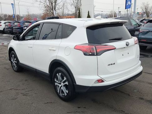 Used 2018 Toyota RAV4 LE w/ All Weather Liner Package image 4