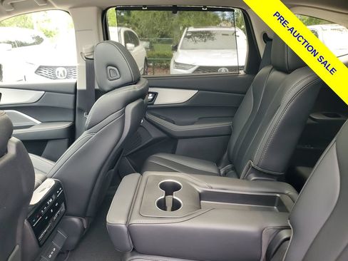 Used 2025 Acura MDX FWD w/ Technology Package image 11