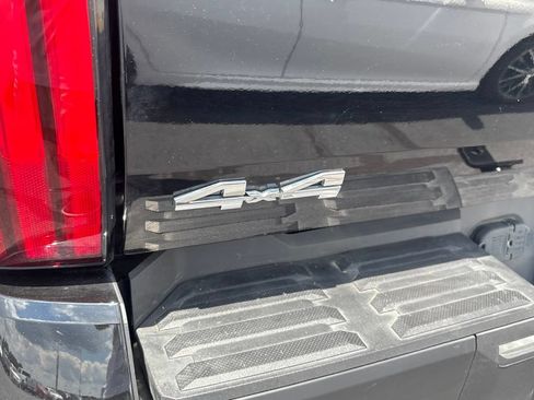 Used 2025 Toyota Tundra SR5 w/ SR5 Convenience Package AWD/4WD image 34