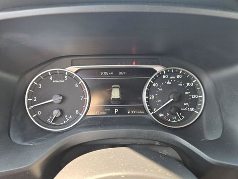 Used 2024 Nissan Rogue SV AWD/4WD image 15