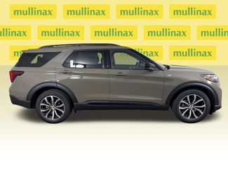 New 2026 Ford Explorer ST-Line RWD video 2