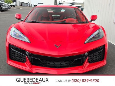Used 2023 Chevrolet Corvette Z06 RWD image 3