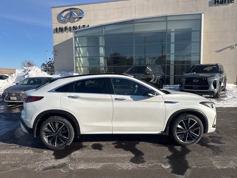 Certified 2025 INFINITI QX55 Luxe w/ Cargo Package image 4