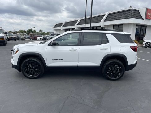 New 2026 GMC Terrain Elevation w/ Elevation Premium Package FWD image 8