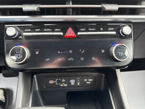 Certified 2025 Hyundai Tucson SEL image 28