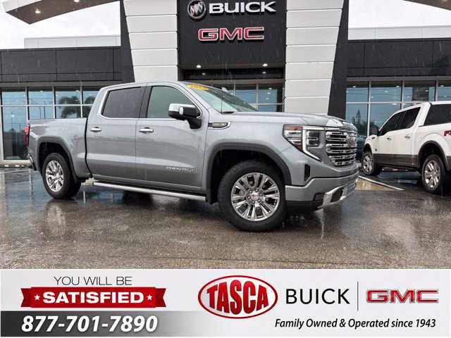 Used 2023 GMC Sierra 1500 Denali w/ Technology Package AWD/4WD image 1