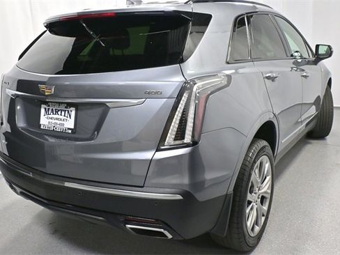 Certified 2021 Cadillac XT5 Sportv image 3
