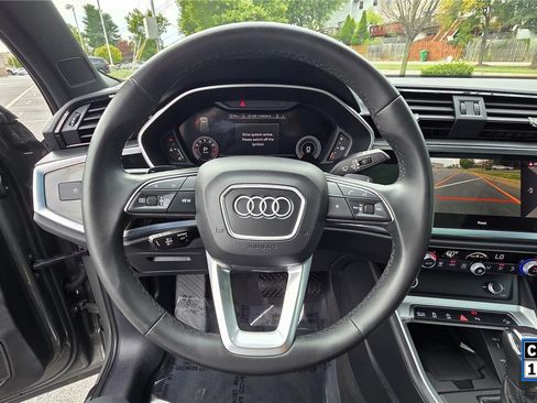 Used 2023 Audi Q3 2.0T Premium Plus w/ Premium Plus Package AWD/4WD image 18