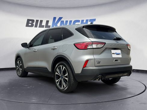 Certified 2021 Ford Escape SE w/ SE Sport Appearance Package FWD image 3