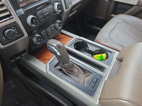 Used 2015 Ford F150 King Ranch w/ Equipment Group 601A Luxury AWD/4WD image 31