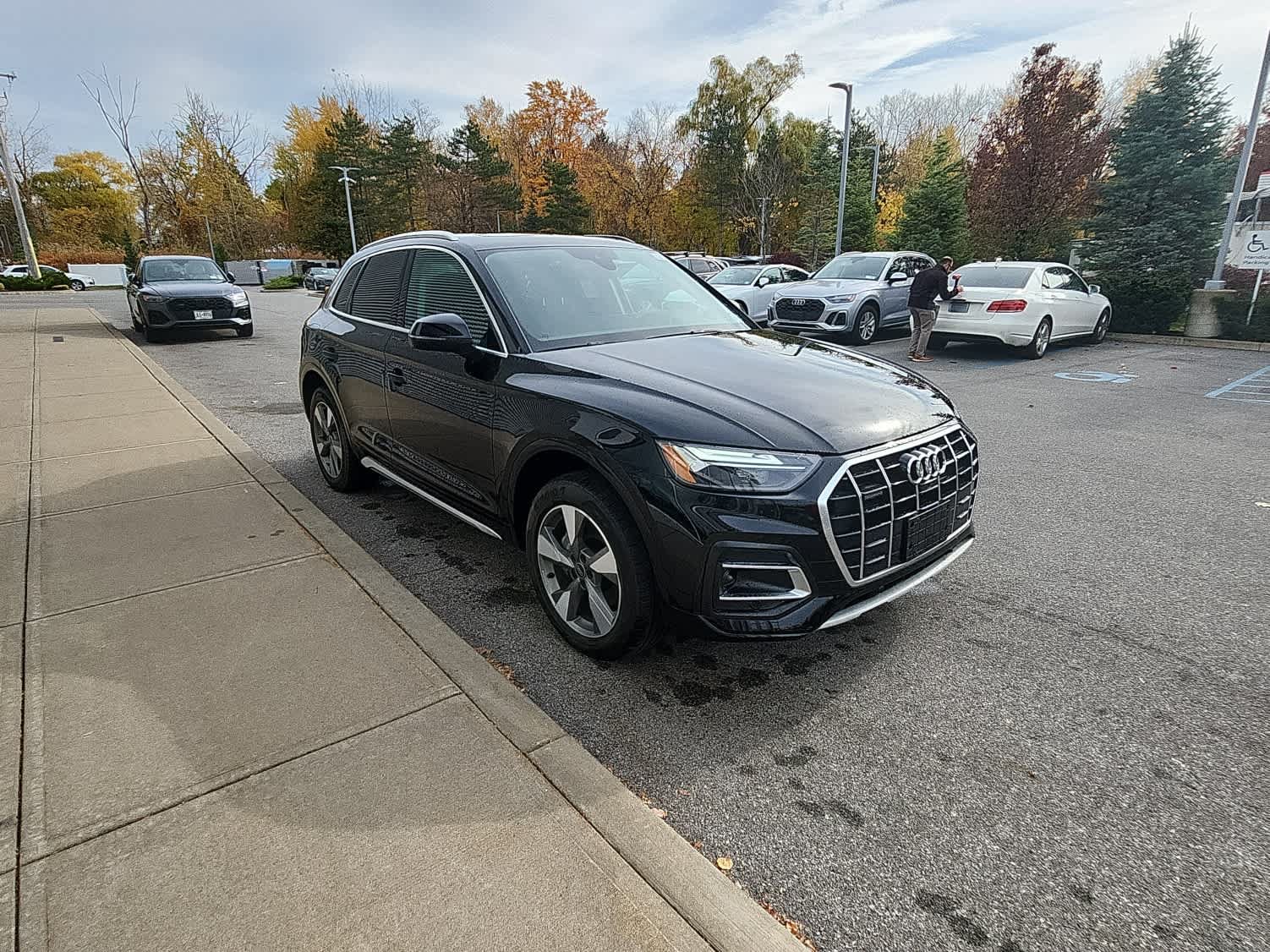Used 2023 Audi Q5 2.0T Premium Plus w/ Premium Plus Package AWD/4WD image 23