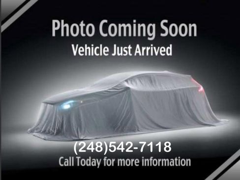 Used 2023 Chevrolet Suburban LT w/ LT Signature Package RWD image 2