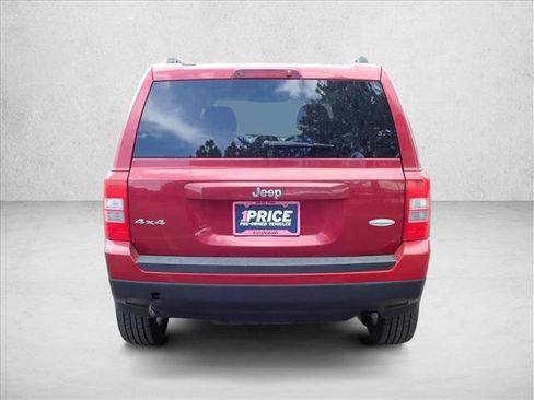 Used 2014 Jeep Patriot Latitude AWD/4WD image 3
