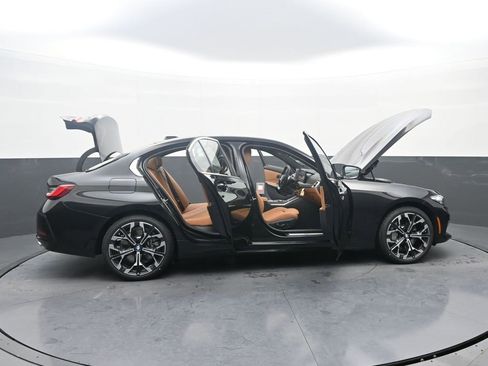 New 2026 BMW 330i xDrive Sedan w/ Convenience Package image 45