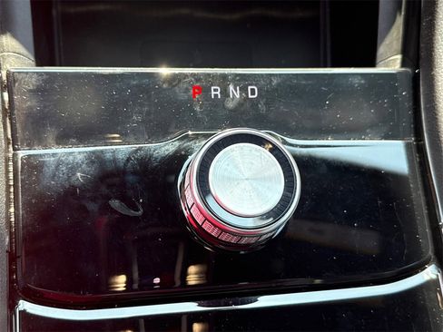 Used 2023 Jeep Grand Cherokee Overland w/ Luxury Tech Group IV image 34