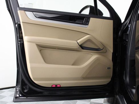 New 2026 Porsche Cayenne E-Hybrid image 21