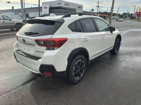 Certified 2021 Subaru Crosstrek 2.0i Premium w/ Popular Package #2 AWD/4WD image 3