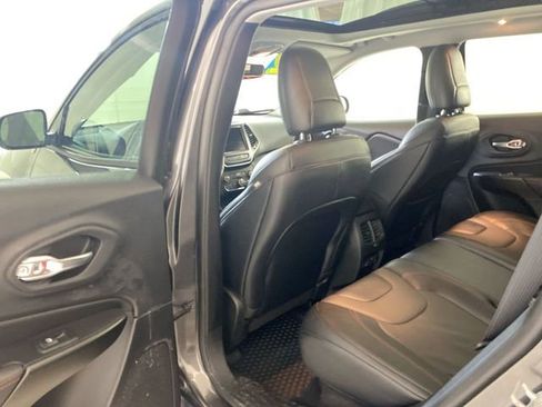 Used 2022 Jeep Cherokee Trailhawk w/ Sun, Sound & Nav Group image 29