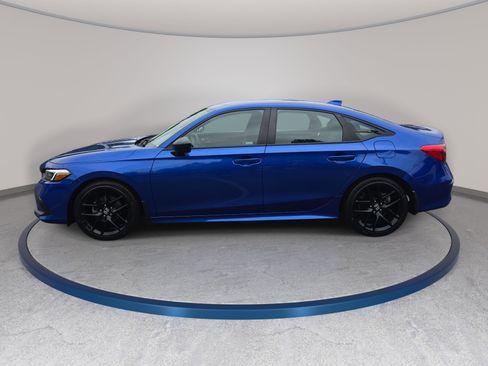 Used 2023 Honda Civic Sport image 8