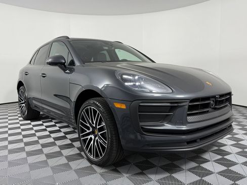 Certified 2026 Porsche Macan AWD/4WD image 7