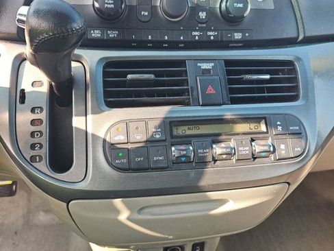 Used 2006 Honda Odyssey EX-L image 9