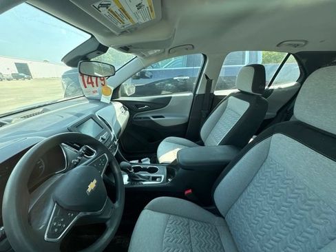 Used 2023 Chevrolet Equinox LS FWD image 7