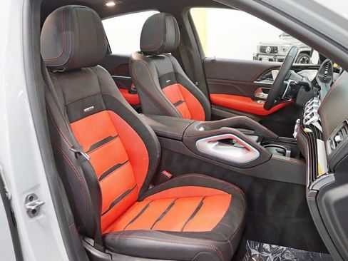 Used 2024 Mercedes-Benz GLE 63 AMG S w/ Driver Assistance Package image 32