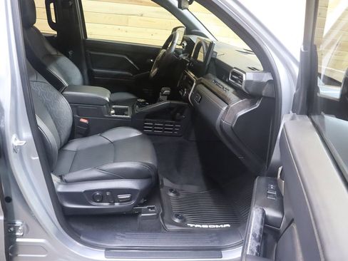 Used 2024 Toyota Tacoma Limited w/ Limited Package (LT) image 67