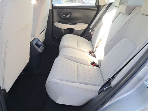 Used 2023 Honda HR-V LX image 11