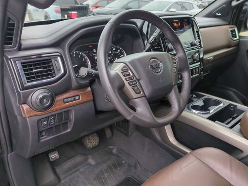 Used 2022 Nissan Titan Platinum Reserve w/ Moonroof Package image 10