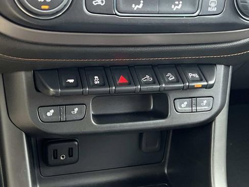 Used 2022 GMC Canyon AT4 w/ Trailering Package image 23