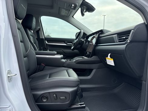 New 2026 GMC Terrain Denali w/ LPO, Floor Liner Package image 31