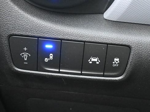 Used 2021 Hyundai Kona SEL FWD image 22