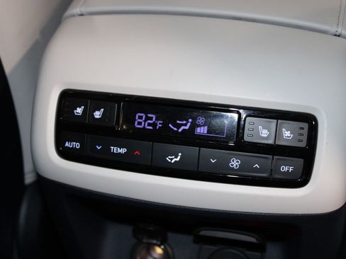 Used 2024 Hyundai Palisade Calligraphy image 35