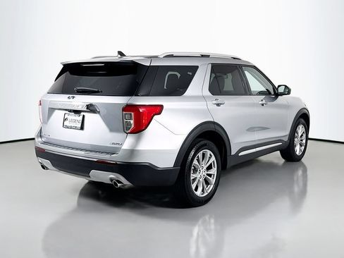 Used 2024 Ford Explorer Limited AWD/4WD image 4