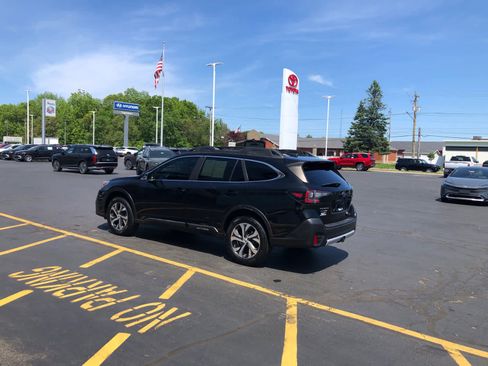 Used 2020 Subaru Outback Limited XT AWD/4WD image 3