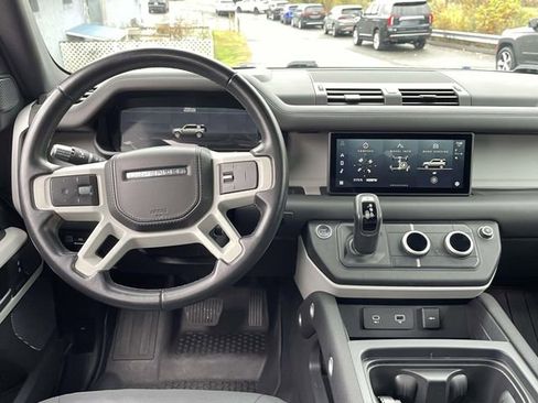 Used 2022 Land Rover Defender 110 X-Dynamic HSE image 12