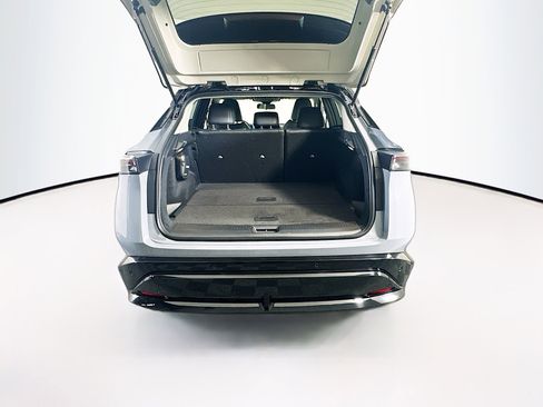 Used 2025 Nissan Ariya FWD image 30