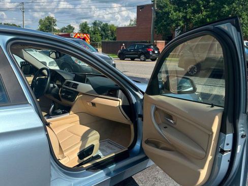 Used 2015 BMW 320i xDrive Sedan AWD/4WD image 21