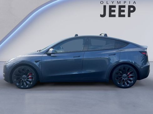 Used 2022 Tesla Model Y Performance image 2