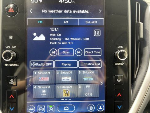 Used 2025 Subaru Crosstrek 2.5i Premium AWD/4WD image 16