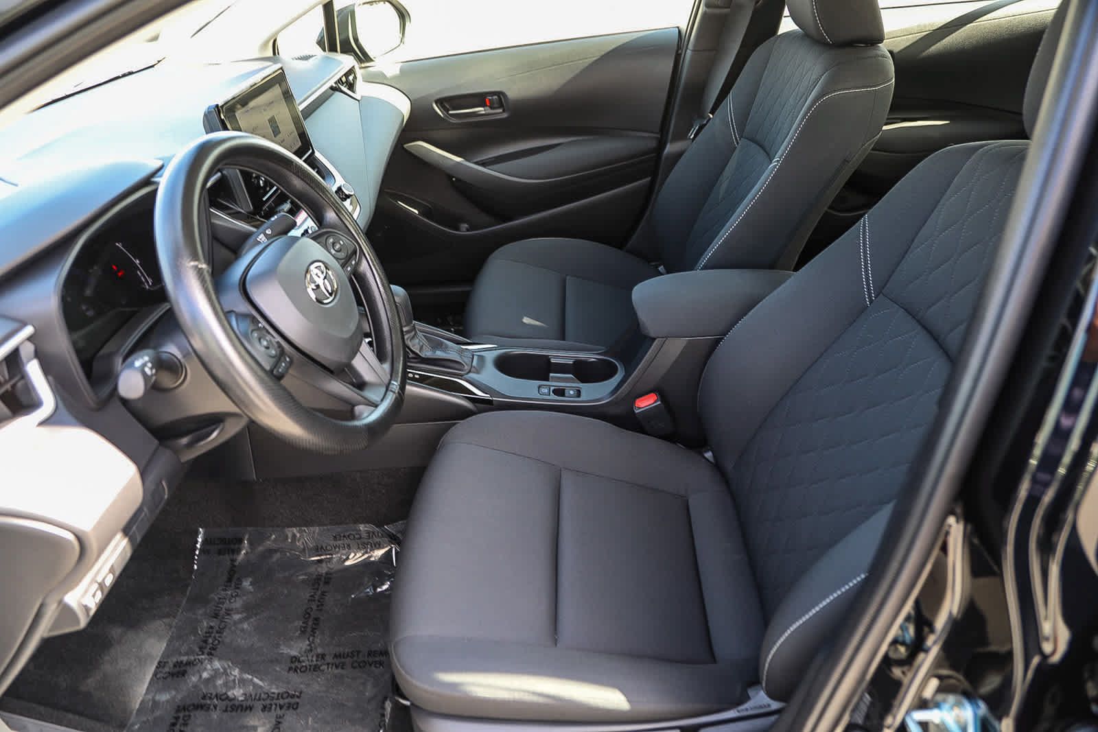 Used 2026 Toyota Corolla LE FWD image 17