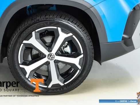 Used 2025 Volkswagen Taos SEL image 52