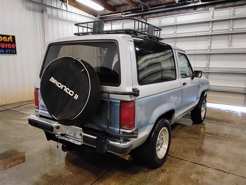 Used 1990 Ford Bronco II 4WD image 3