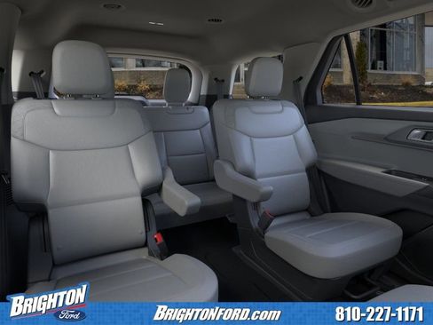 Used 2026 Ford Explorer Active AWD/4WD image 11