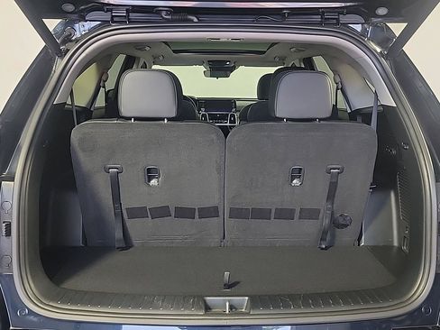 Certified 2022 Kia Sorento SX w/ Panoramic Sunroof Package AWD/4WD image 7