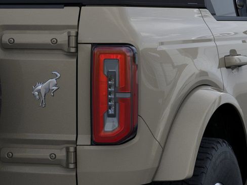 New 2025 Ford Bronco Outer Banks image 23