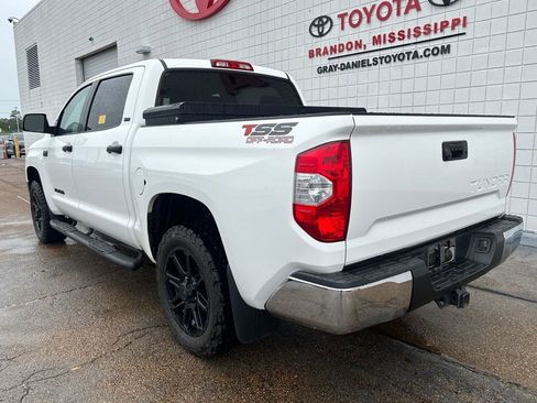 Used 2017 Toyota Tundra SR5 w/ SR5 Upgrade Package RWD image 5