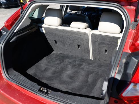 Used 2012 Ford Focus SEL image 23