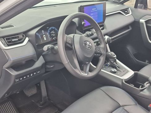 Used 2023 Toyota RAV4 XSE AWD/4WD image 10